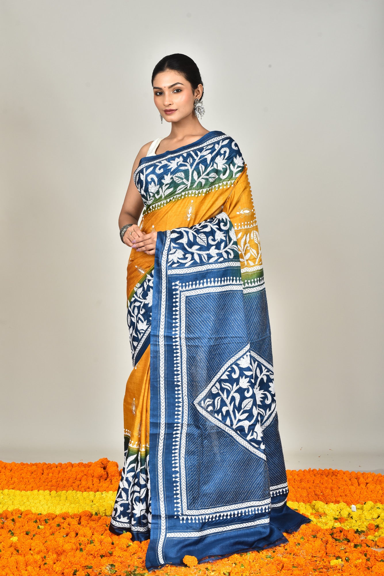 TUSSAR SILK DIY KANTHA SAREE Thumbnail