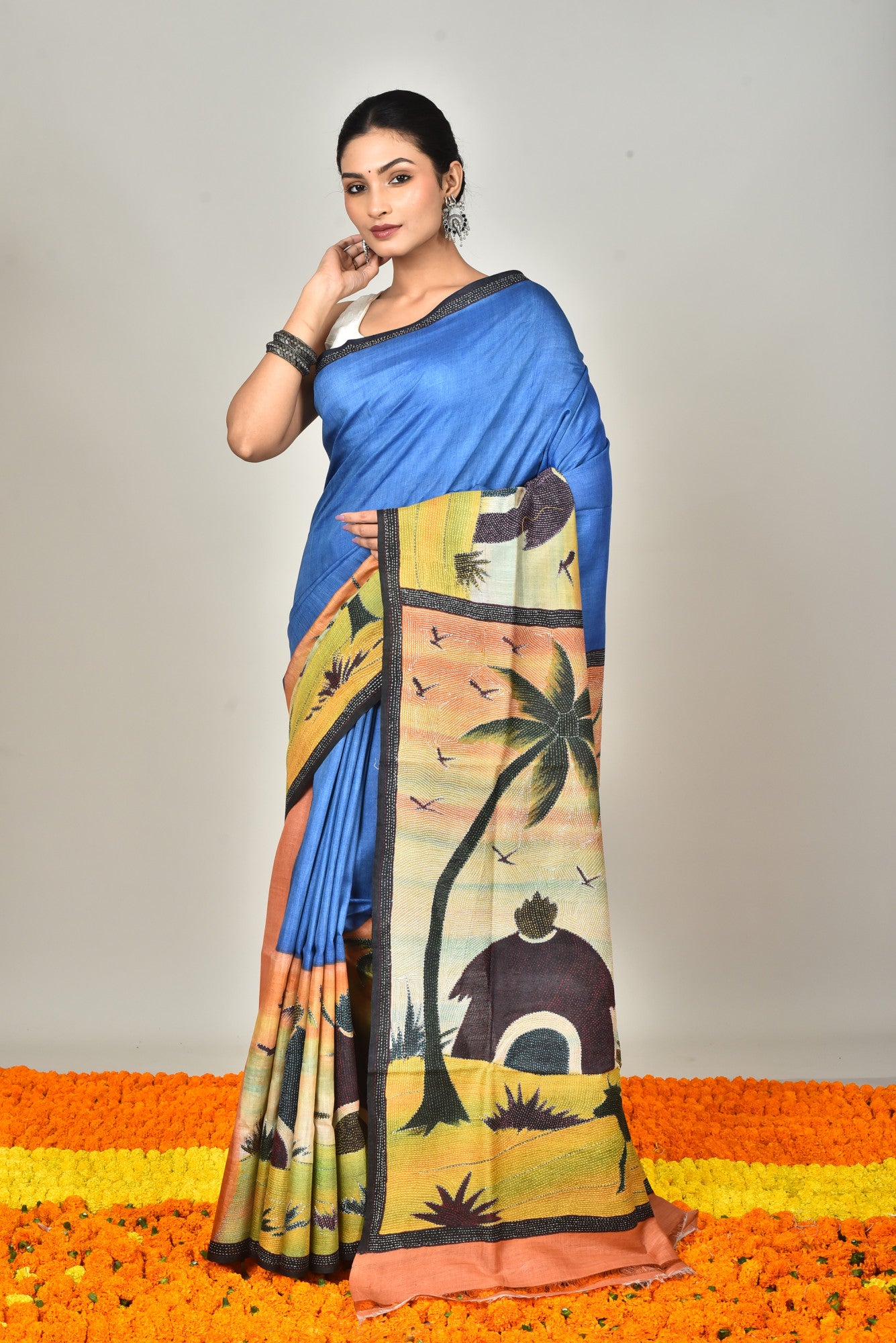 TUSSAR SILK HANDPRINT SAREE Thumbnail