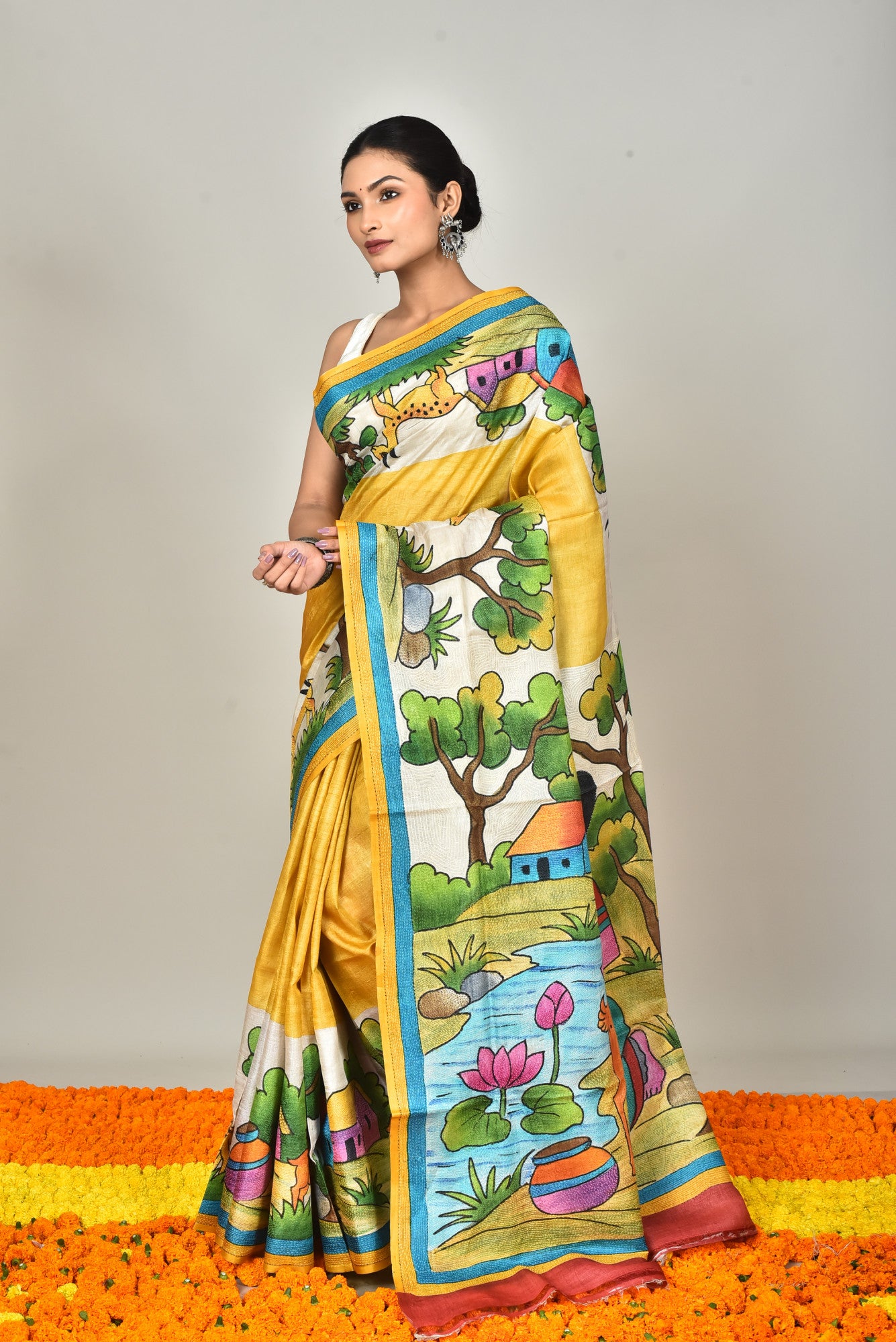 TUSSAR SILK HANDPRINT SAREE Thumbnail