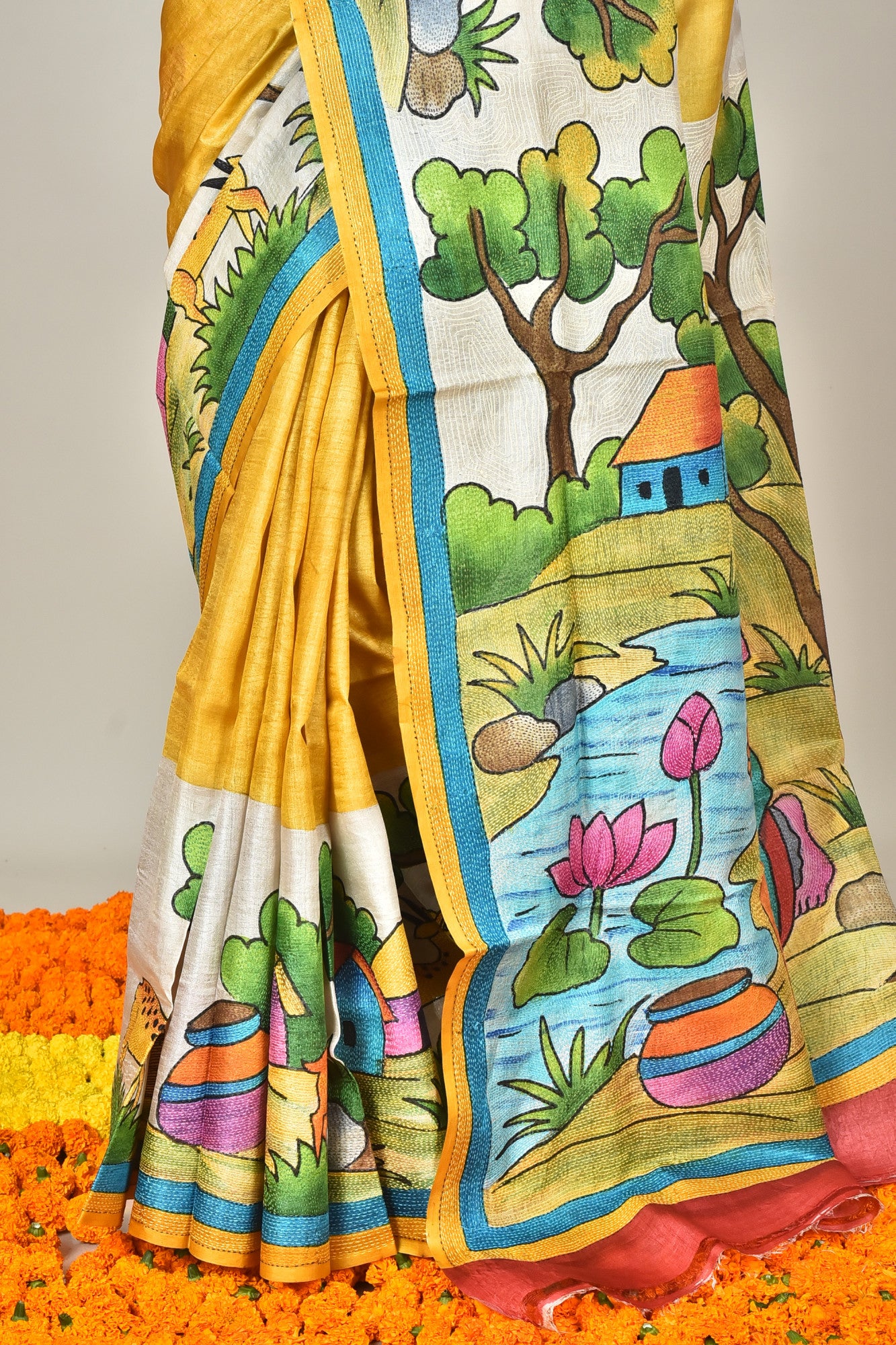 TUSSAR SILK HANDPRINT SAREE Thumbnail