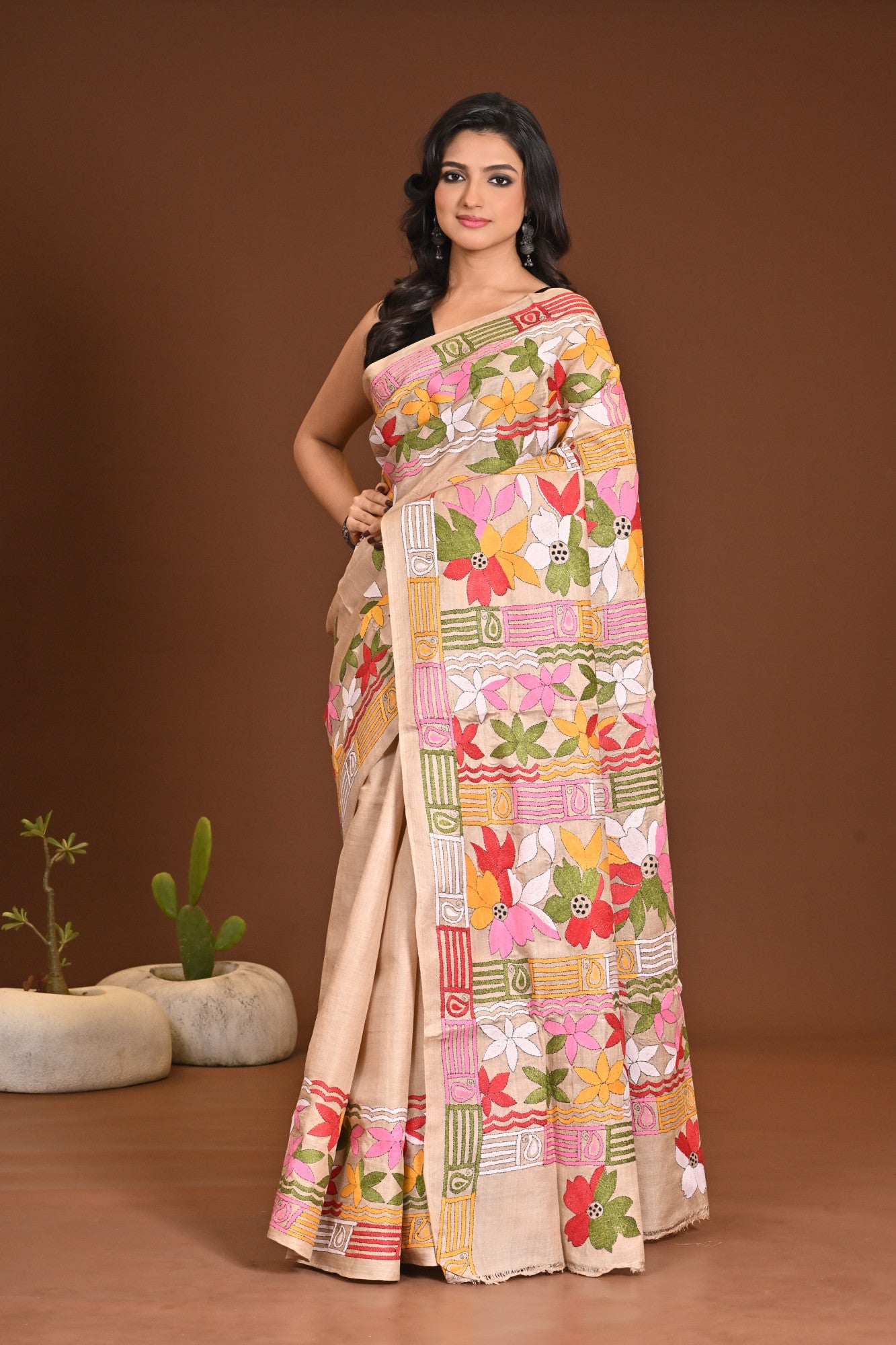 TUSSAR SILK KANTHA SAREE Thumbnail
