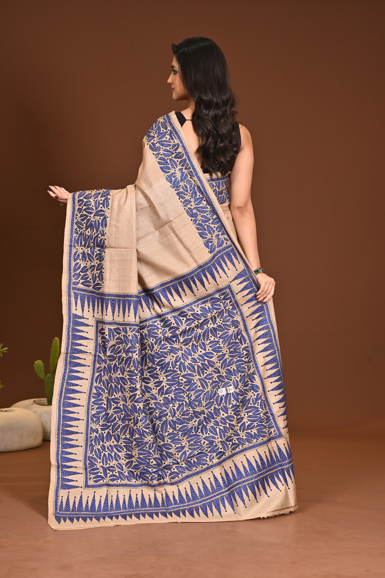 TUSSAR SILK KANTHA SAREE Thumbnail