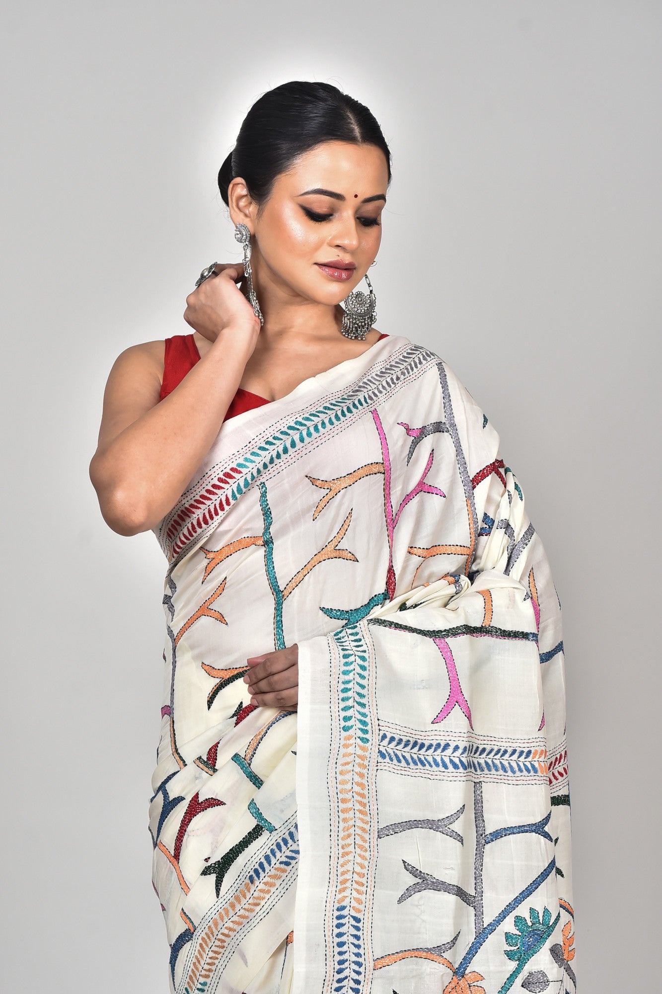 TUSSAR SILK KANTHA SAREE Thumbnail
