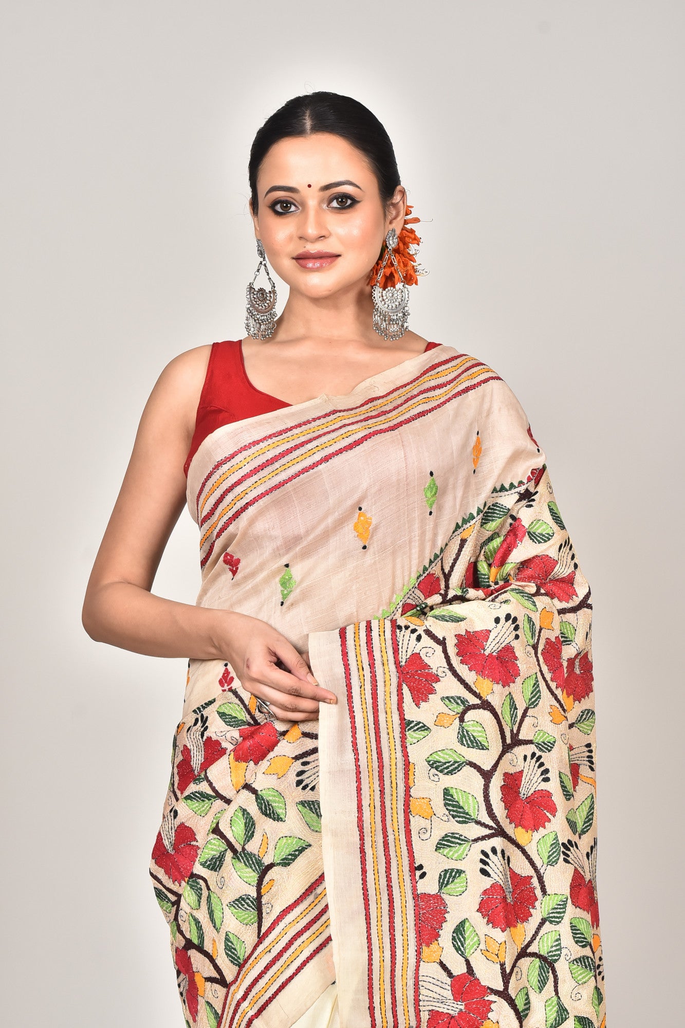 TUSSAR SILK KANTHA SAREE Thumbnail