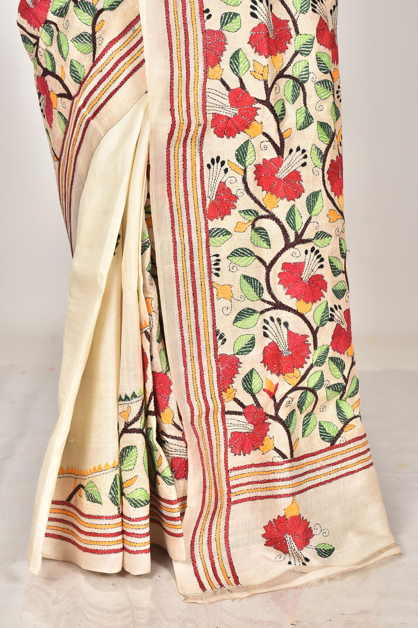 TUSSAR SILK KANTHA SAREE Thumbnail
