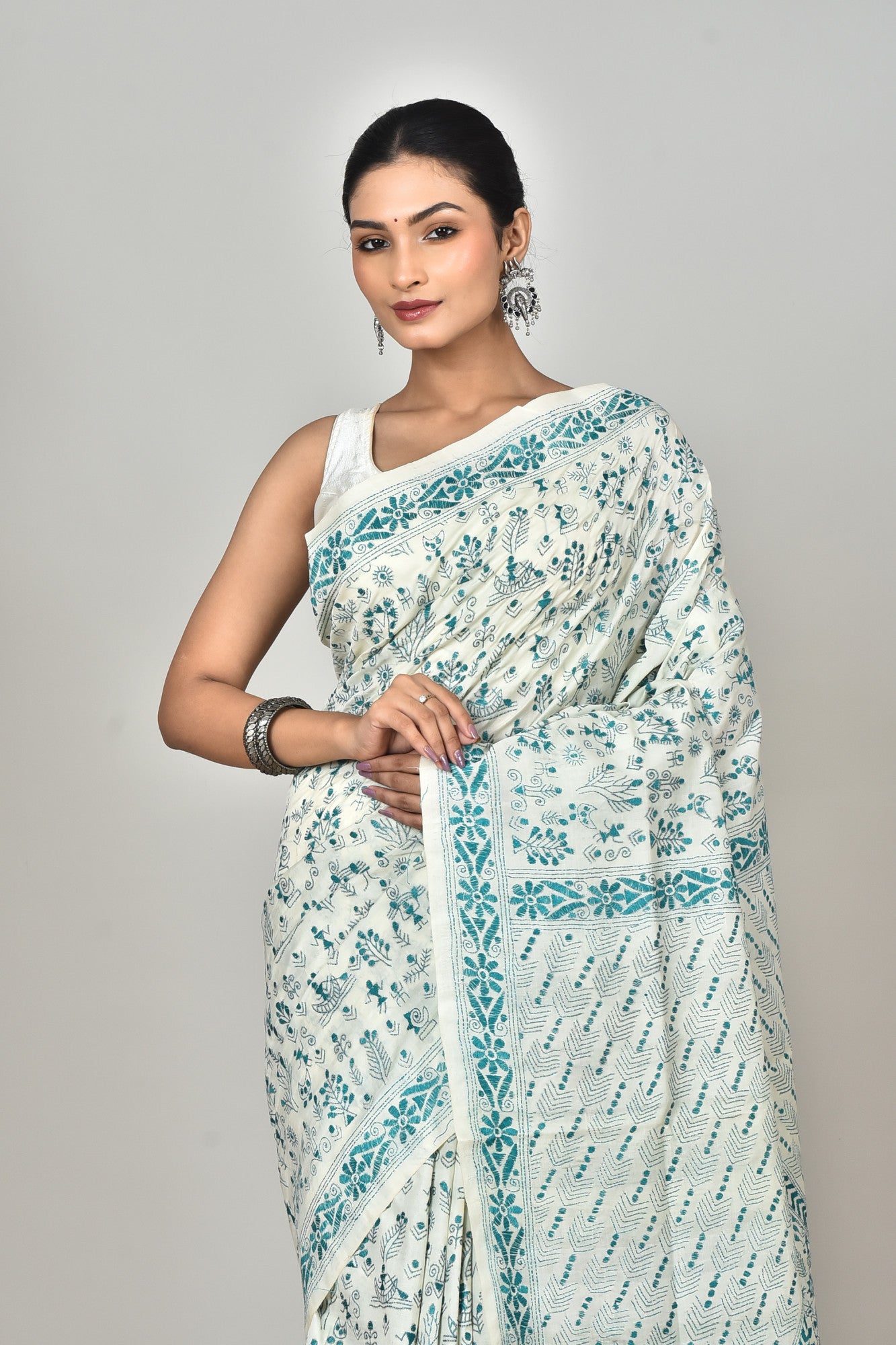 TUSSAR SILK KANTHA SAREE Thumbnail