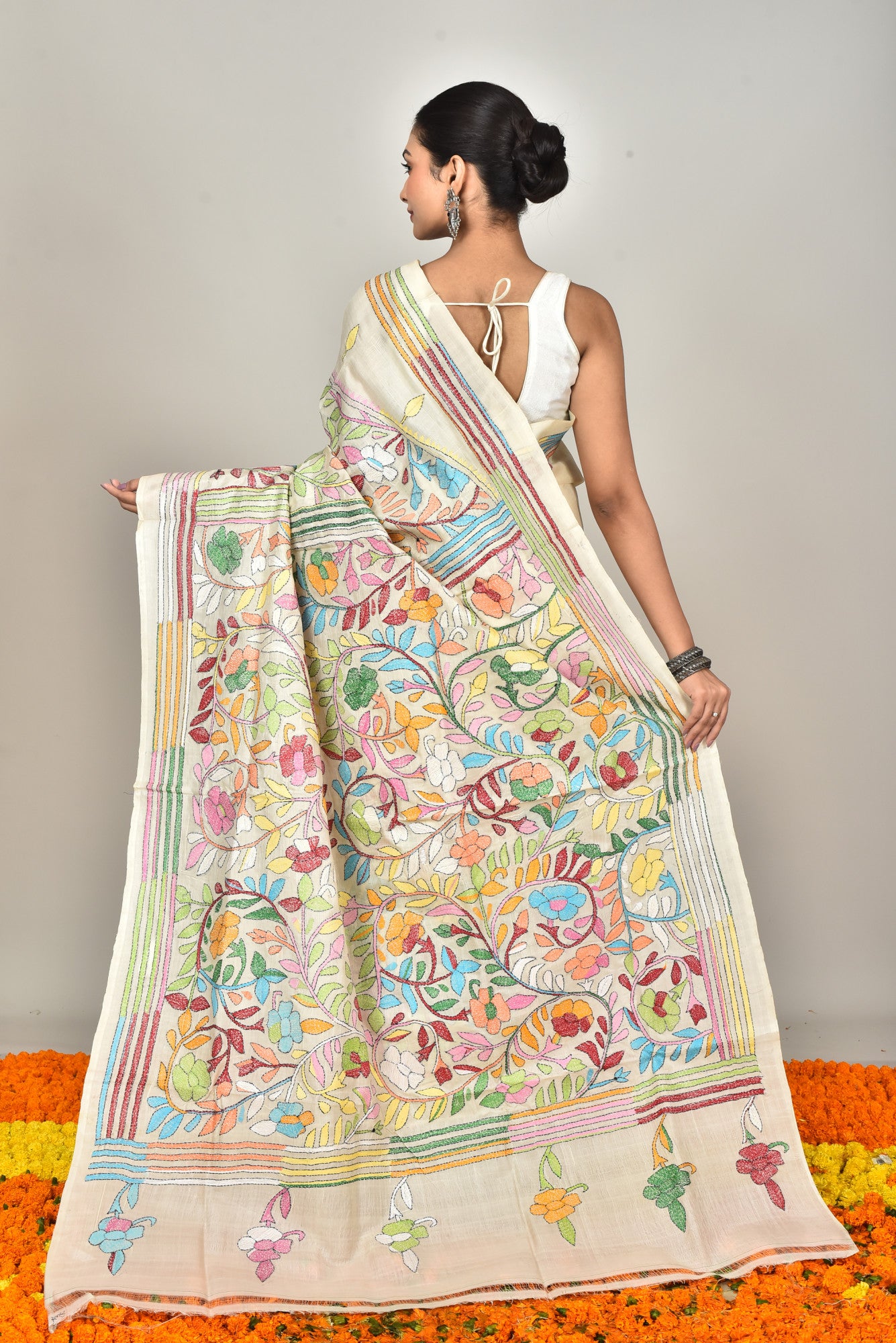 TUSSAR SILK KANTHA SAREE Thumbnail
