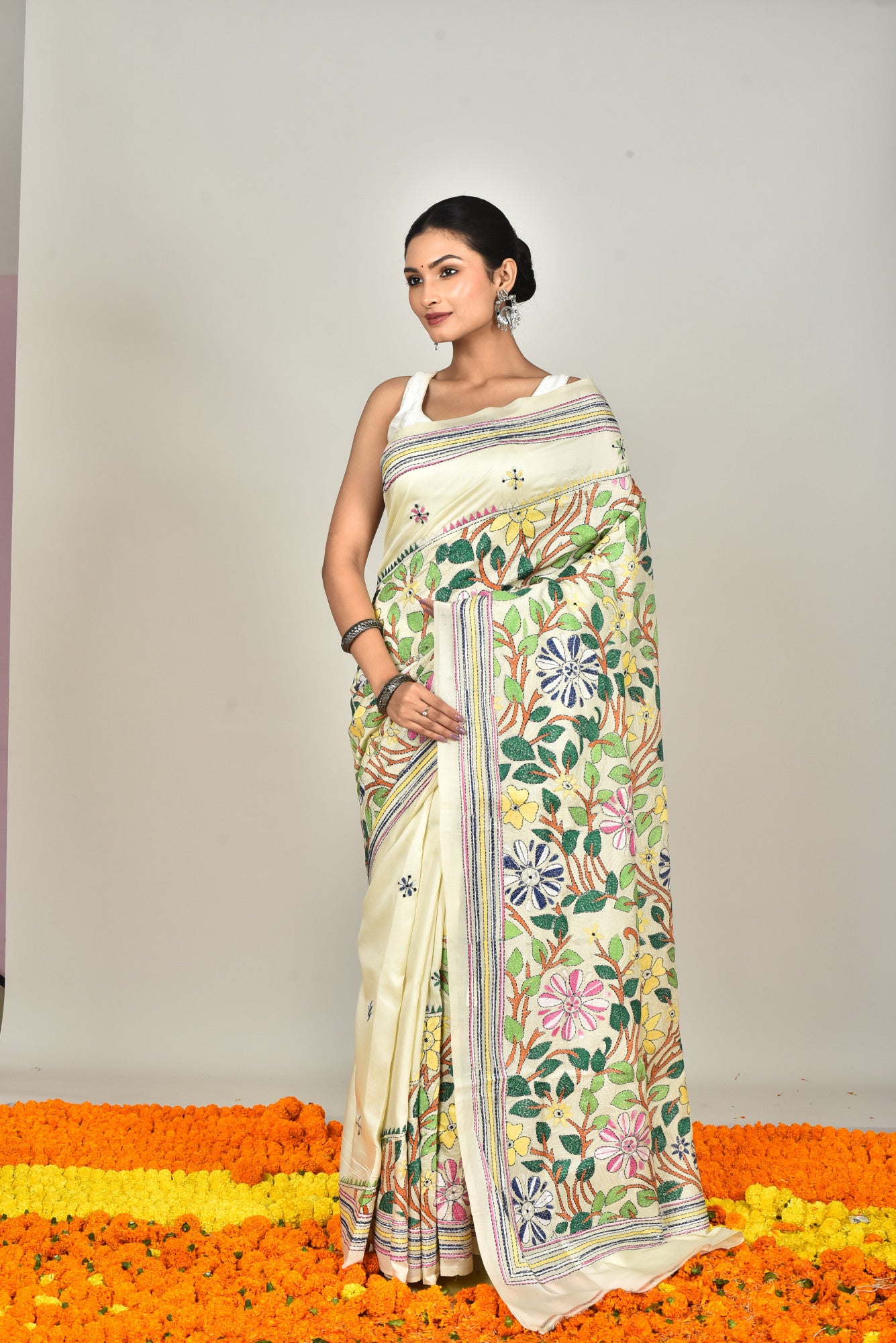 TUSSAR SILK KANTHA SAREE Thumbnail