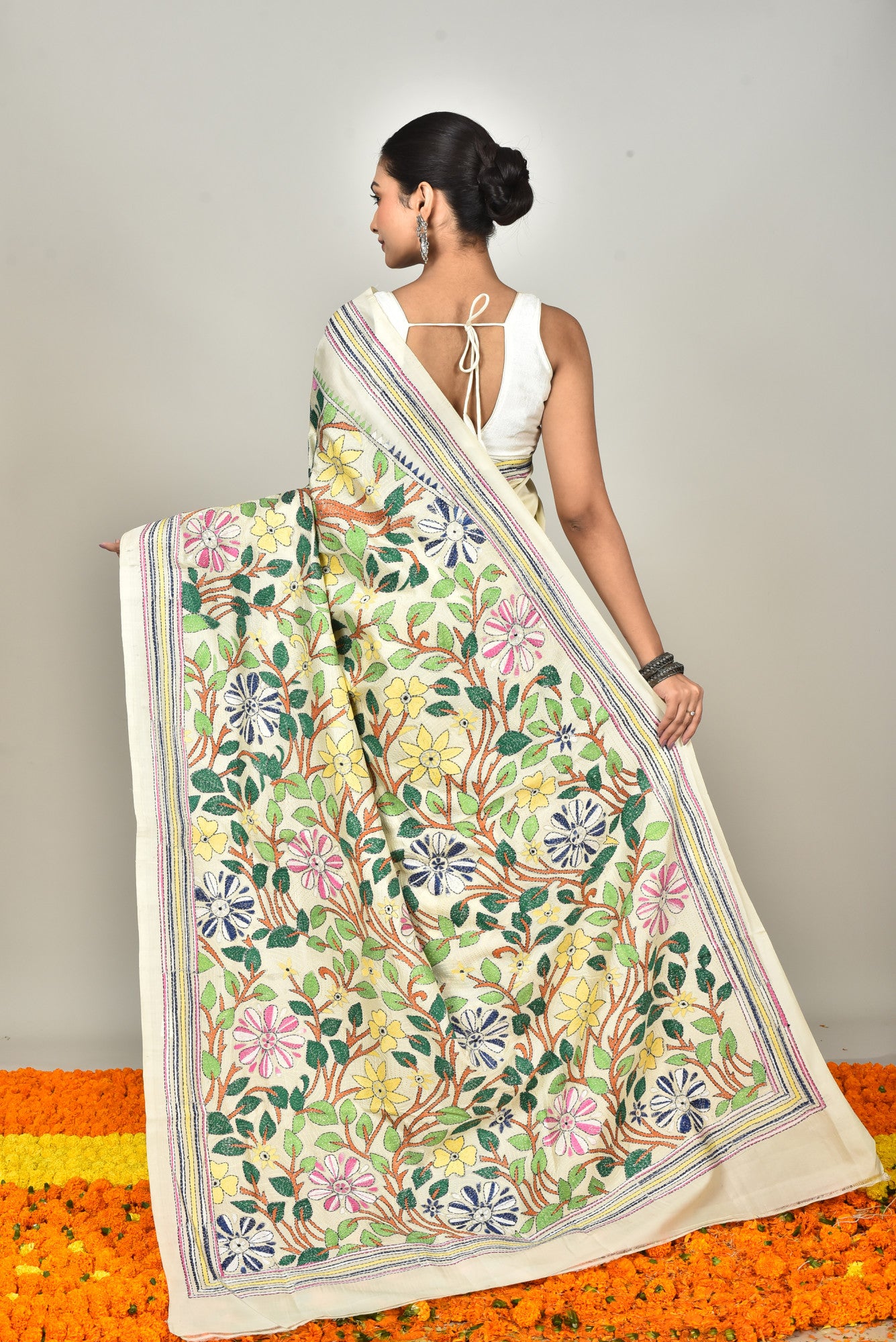 TUSSAR SILK KANTHA SAREE Thumbnail