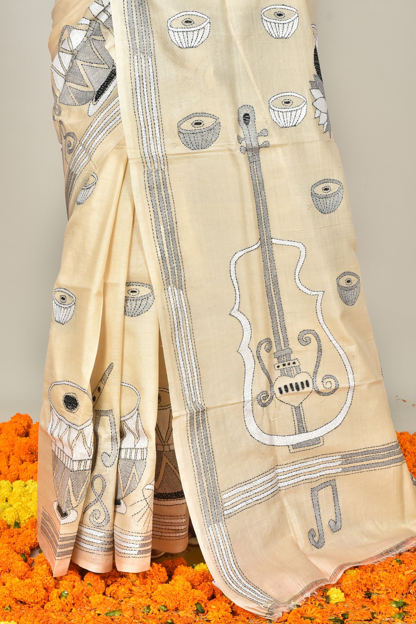 TUSSAR SILK KANTHA SAREE Thumbnail