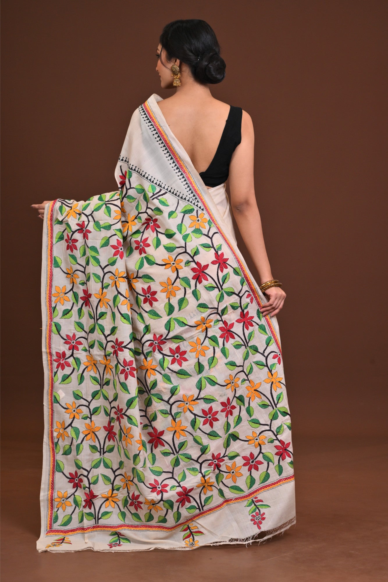 Tussar Silk Kantha Saree Thumbnail