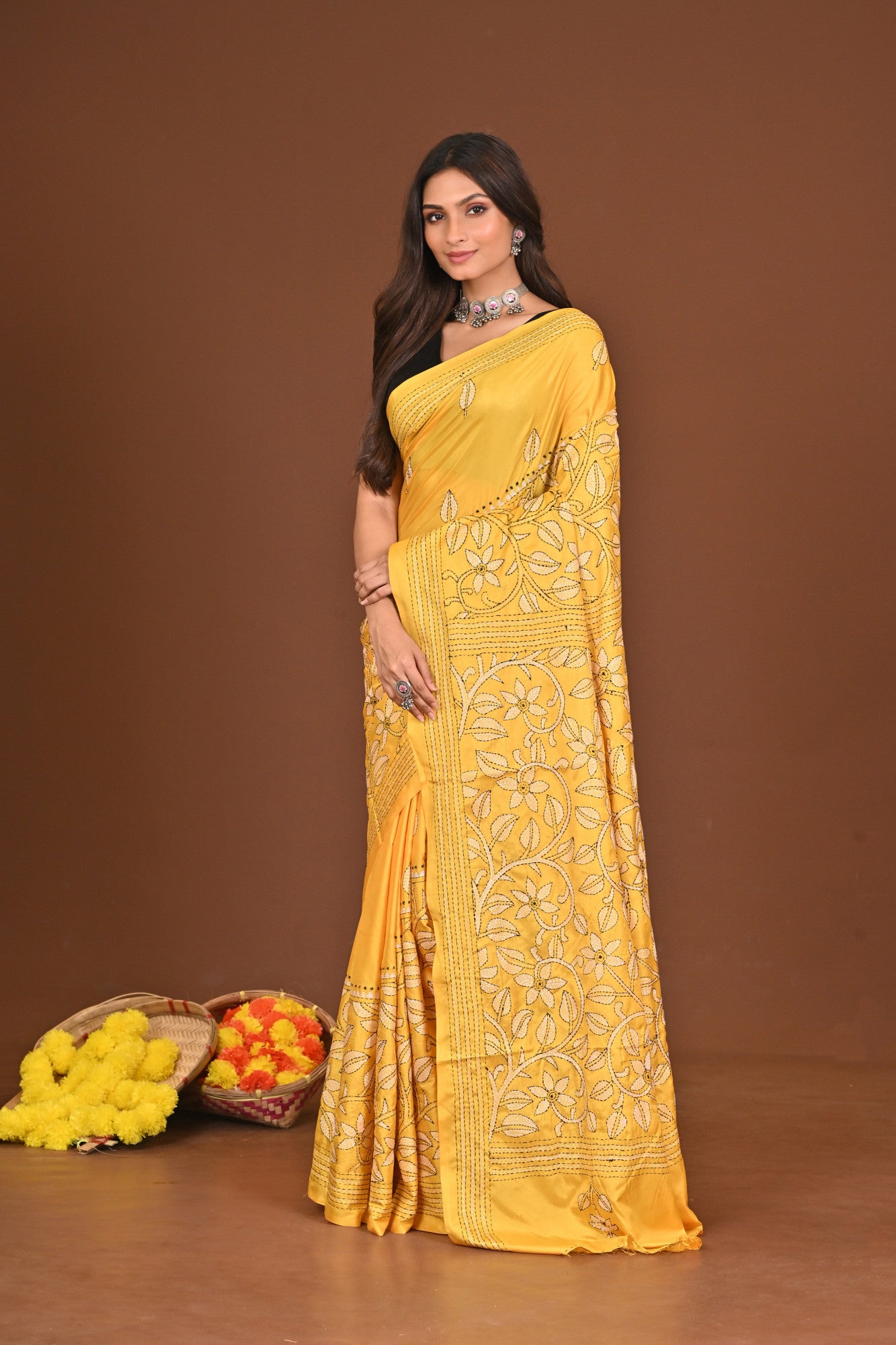 VIJAYA BLENDED SILK KANTHA SAREE Thumbnail